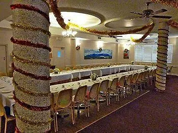 ***  Lees Hotel Ingham Australia