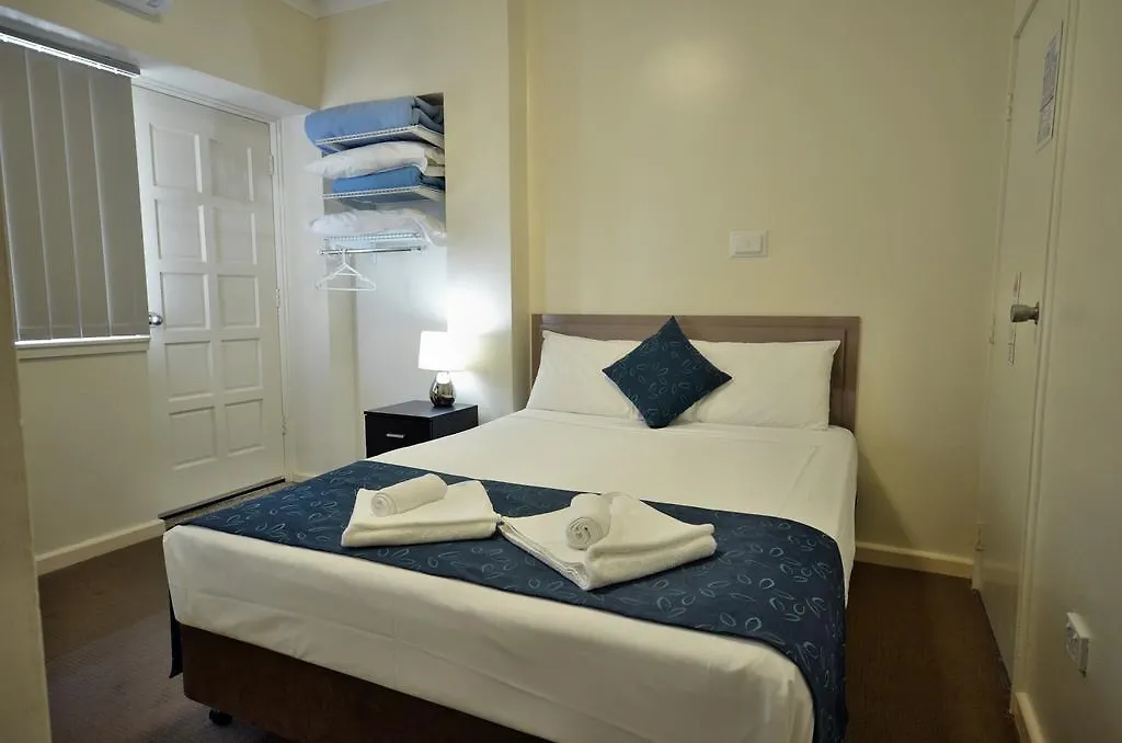 אינגהם Lees Hotel אוסטרליה