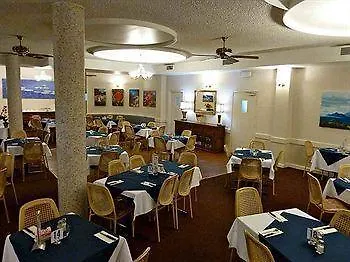 אינגהם Lees Hotel 3*,  אוסטרליה