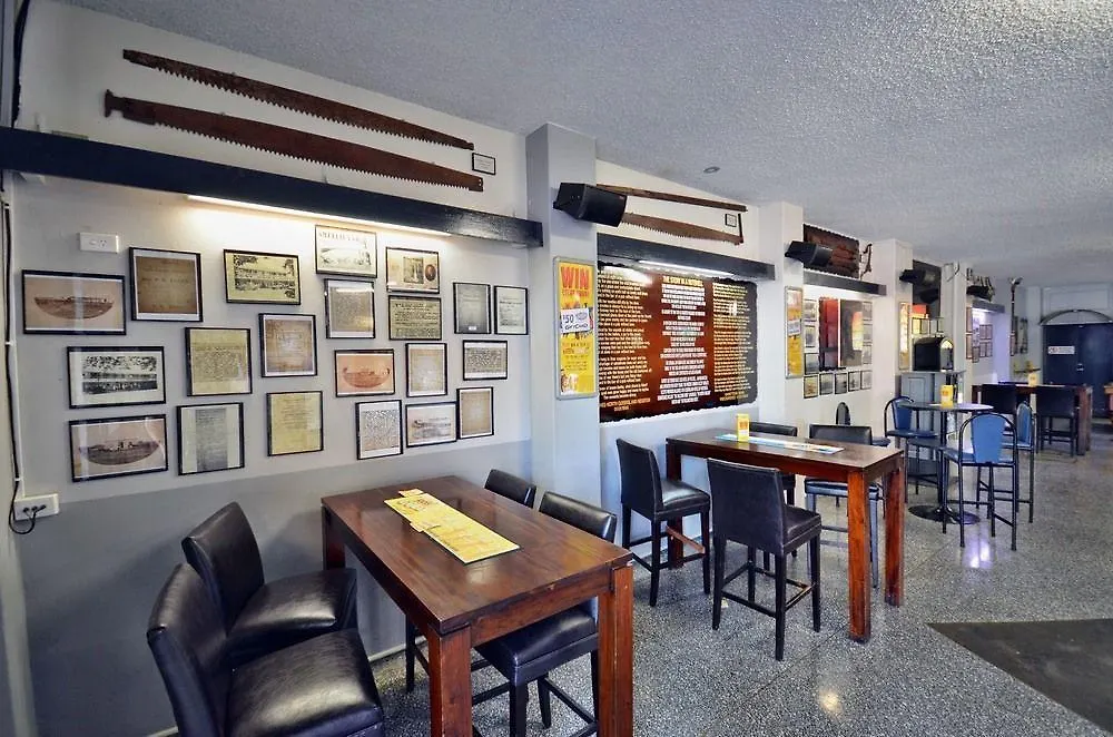 אינגהם Lees Hotel