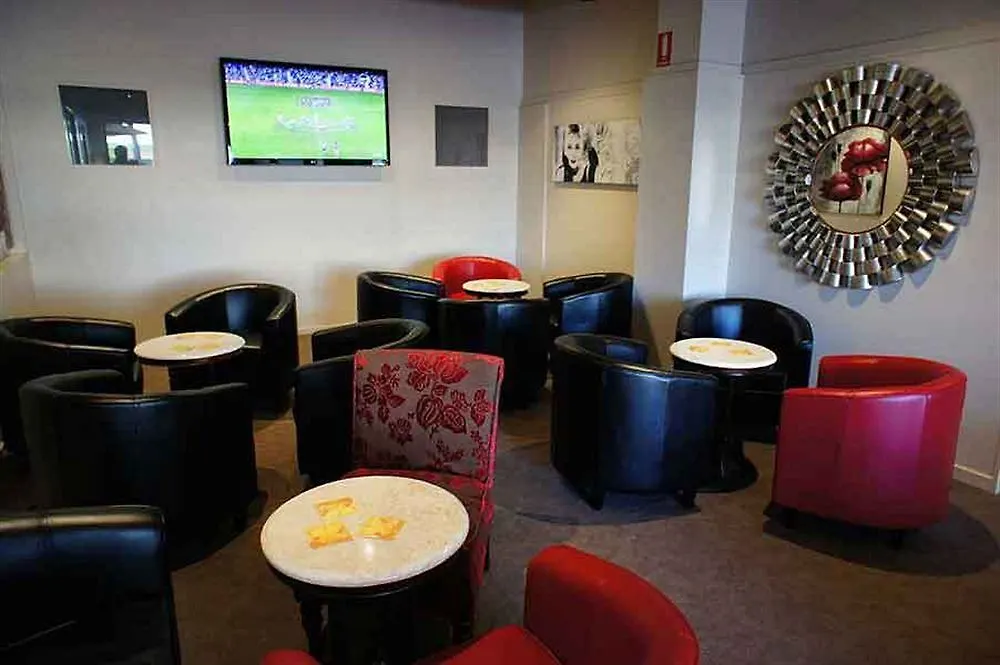 אינגהם Lees Hotel