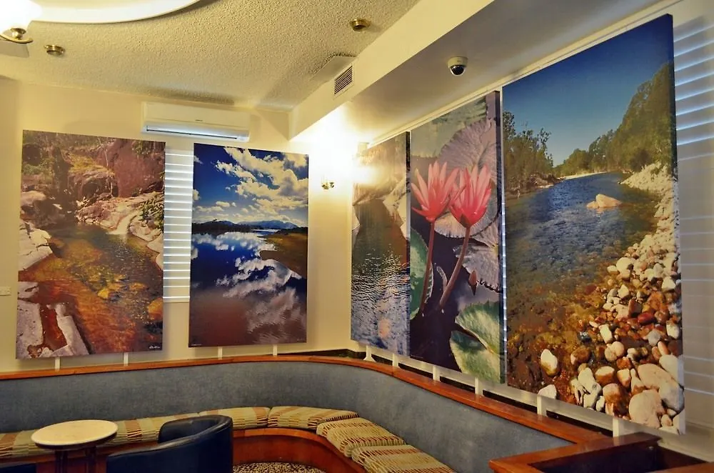 אינגהם Lees Hotel