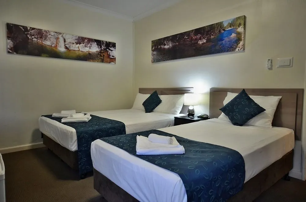 אינגהם Lees Hotel